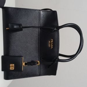 Prada saffiano city